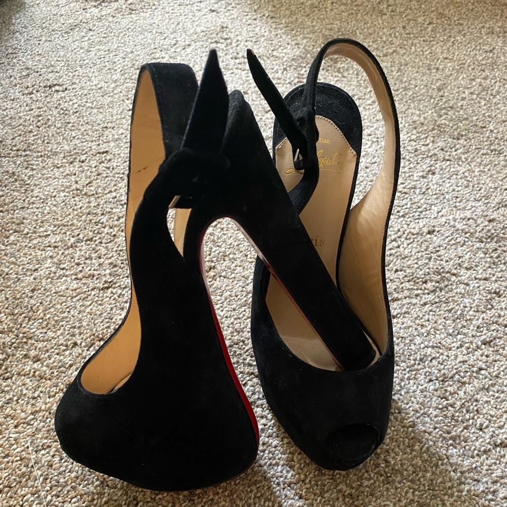 Christian Louboutin size 37 Platform Peep Toe